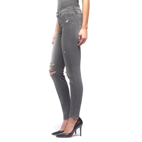 NWT Women's Rock & Republic Gray Jean Leggings - Picture 3 of 7